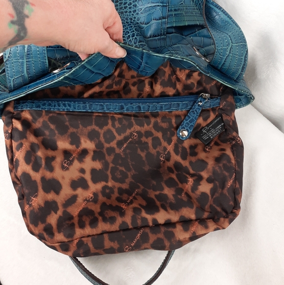 b Makowsky Blue Crocodile Embossed Shoulder Bag - Picture 9 of 13